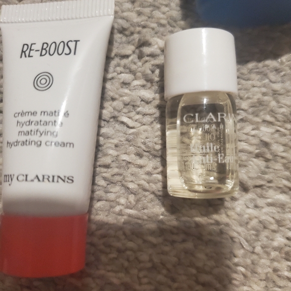 Clarins Bundle - Picture 8 of 9